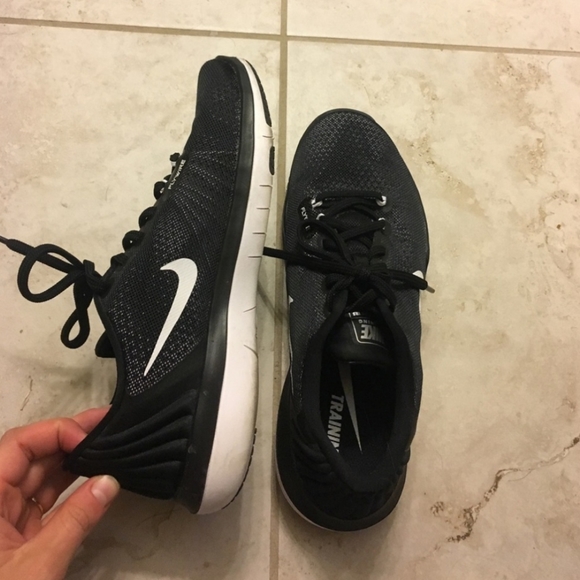 Nike sneakers - Picture 3 of 3